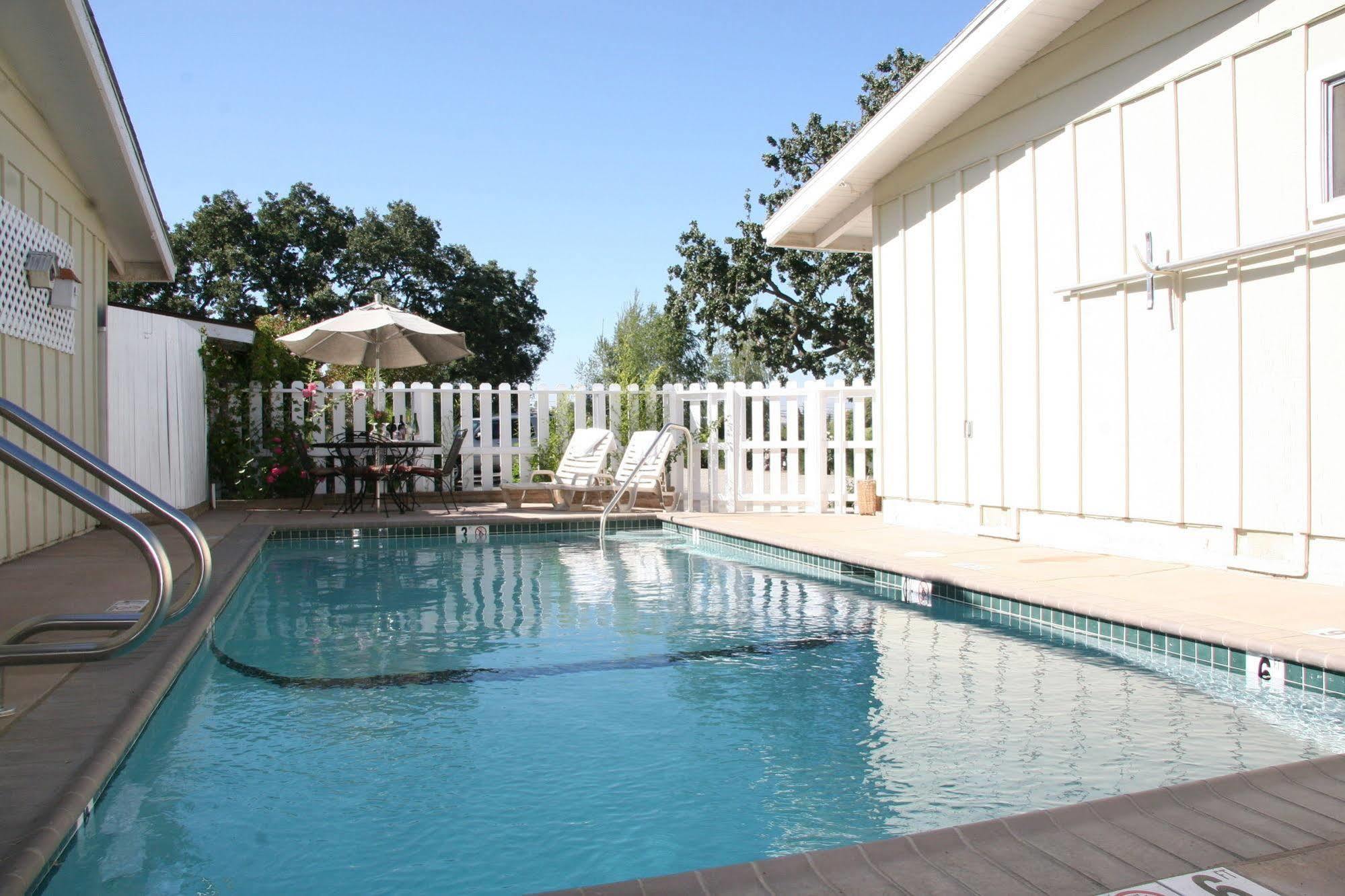 Meadowlark Inn Solvang Kültér fotó